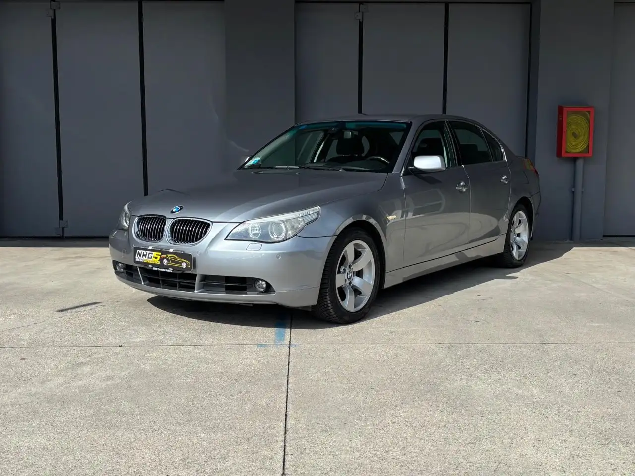 BMW 525 i Futura 218cv c/pelle — photo 1 of 15