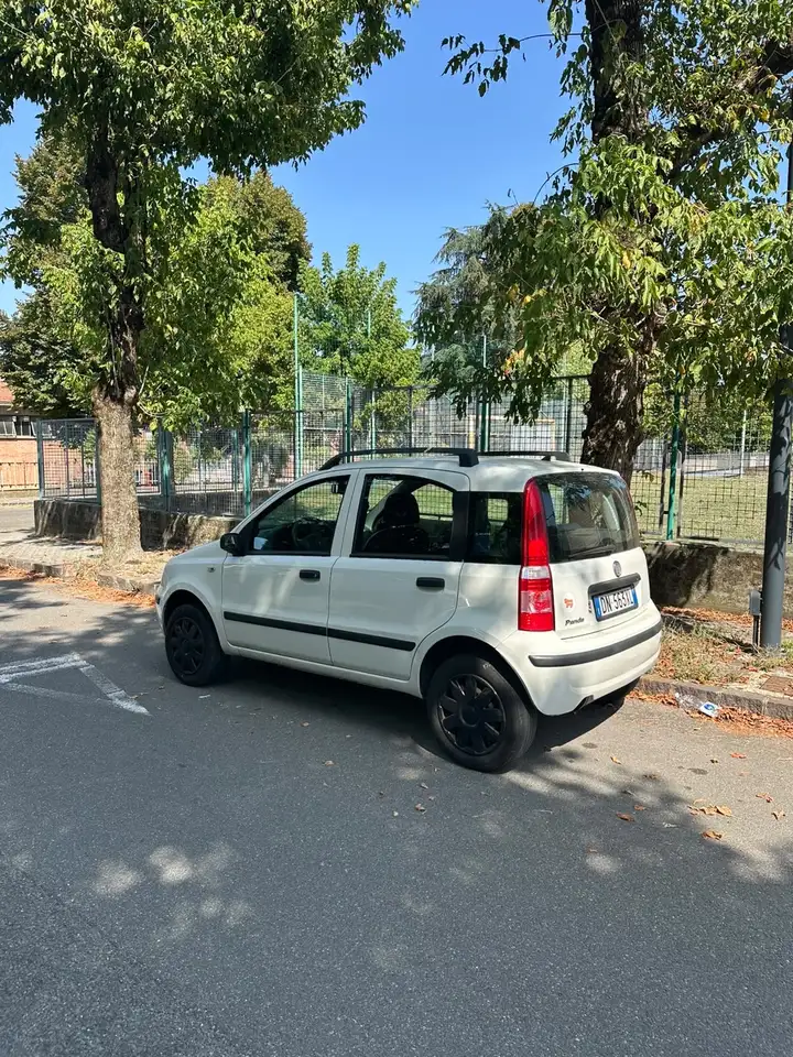 Fiat Panda 1.2 natural power Dynamic — photo 1 of 7
