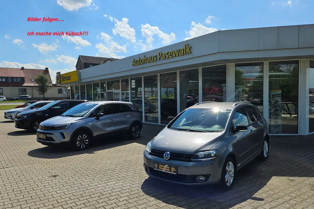 Opel Crossland X AT Ultimate P-Dach HuD AHK LED NAVI Leder PDC+Kamera Tempomat Winter-Pkt. — photo 1 of 2