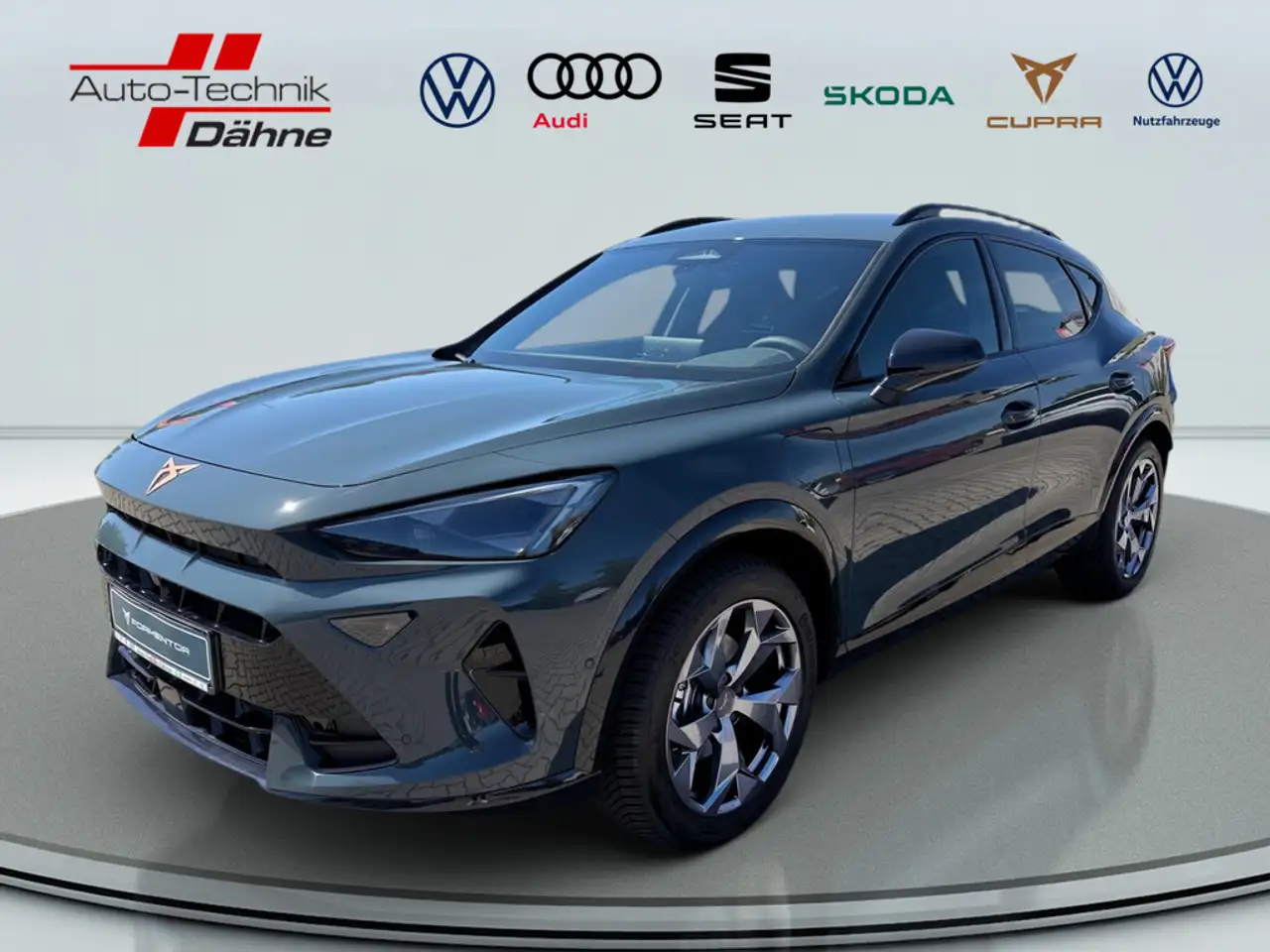 CUPRA Formentor 1.5 TSI e-Hybrid DSG FACEL. 360° — photo 1 of 15