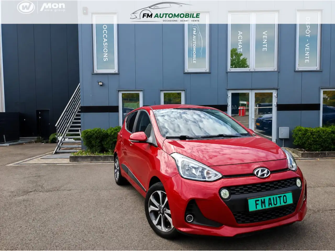 Hyundai i10 i10 AUTO. 1.0i Sky — photo 1 of 15