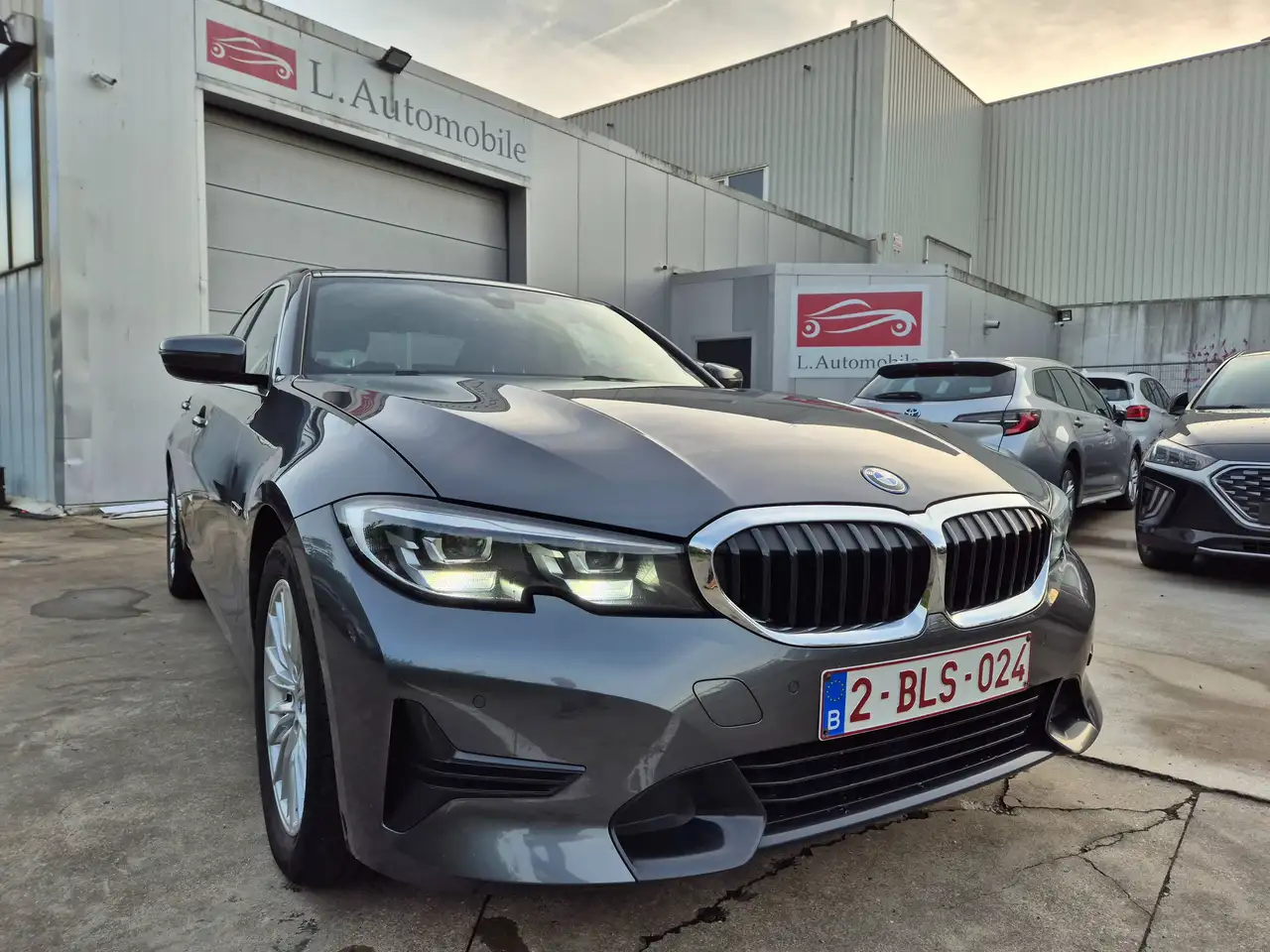 2022 BMW 320 eA / SPORT LINE / PHEV HYBRID /, photograph 3