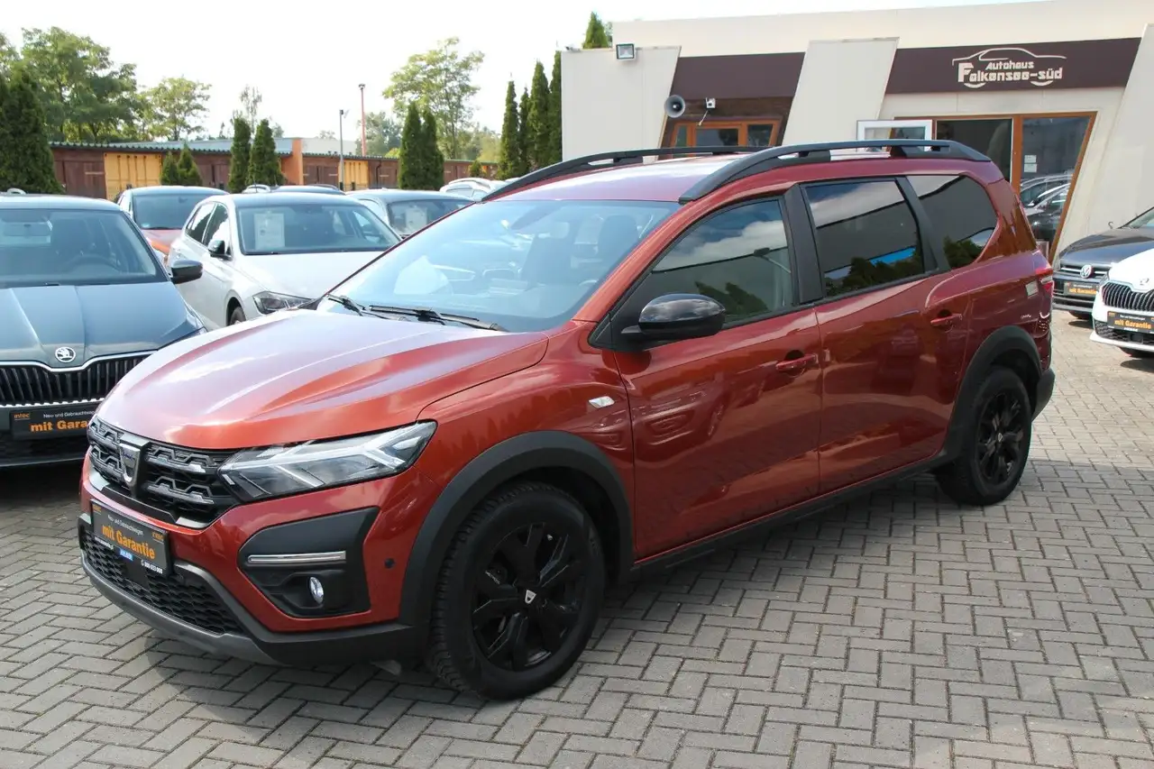 Dacia Jogger Extreme — photo 1 of 26