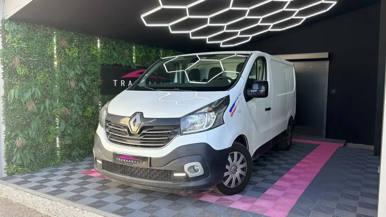 Renault Trafic Grand Confort L1H1 1.6 Dci 125 cv suivi Camera de recul Regulateur Limiteur vitesse Climatisation — photo 1 of 40