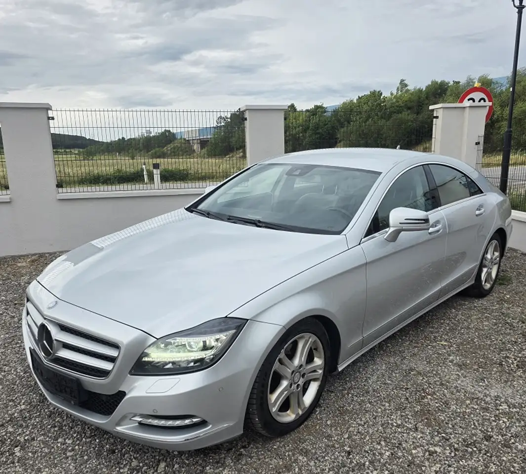 Mercedes-Benz CLS 350 CLS 350 CDI BlueEfficiency 4MATIC Aut. DPF — photo 1 of 19