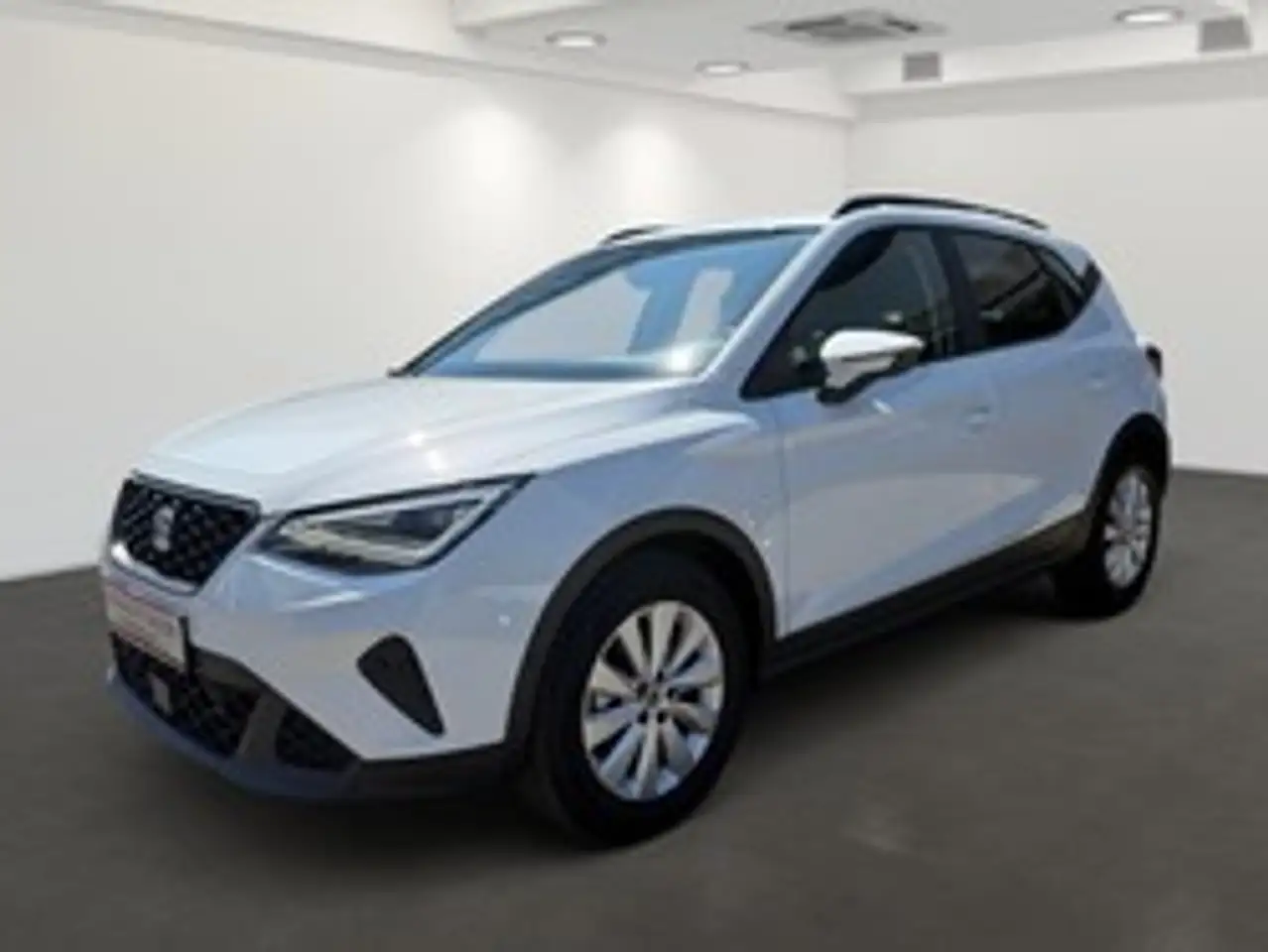 SEAT Arona Style 1.0 TSI - LED Kamera GJR ACC SHZ Keyless Nav — photo 1 of 4