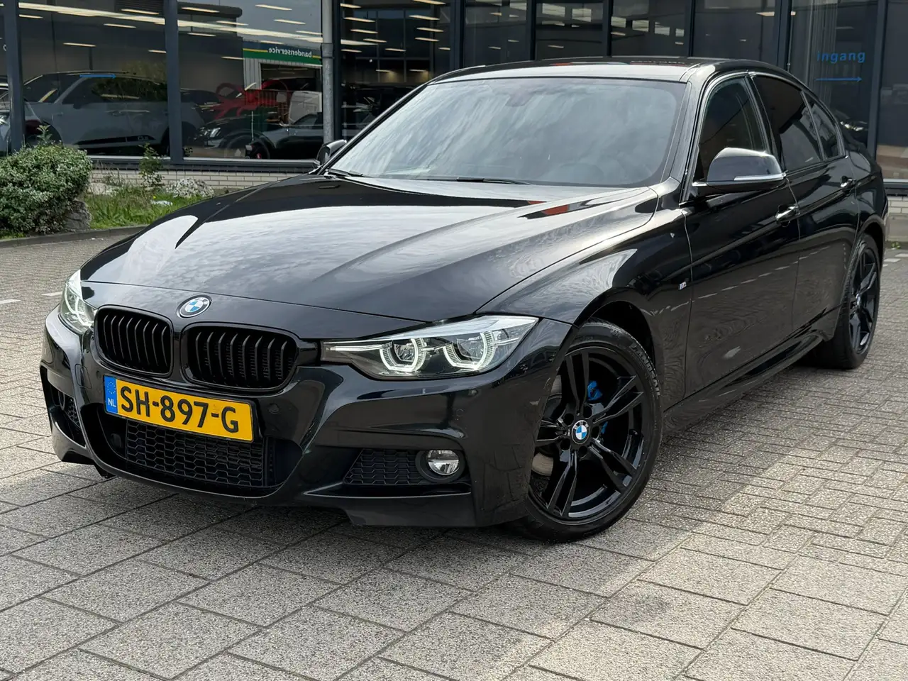 BMW 318 3-serie 318i Edition M Sport Shadow High Executive — photo 1 of 13