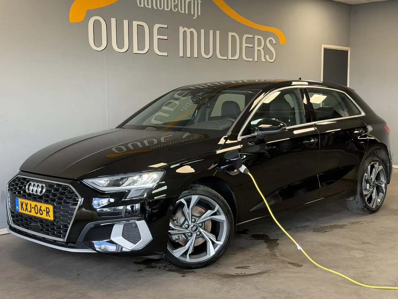 Audi A3 Sportback 40 TFSI e Advanced edition | Adaptieve c — photo 1 of 23