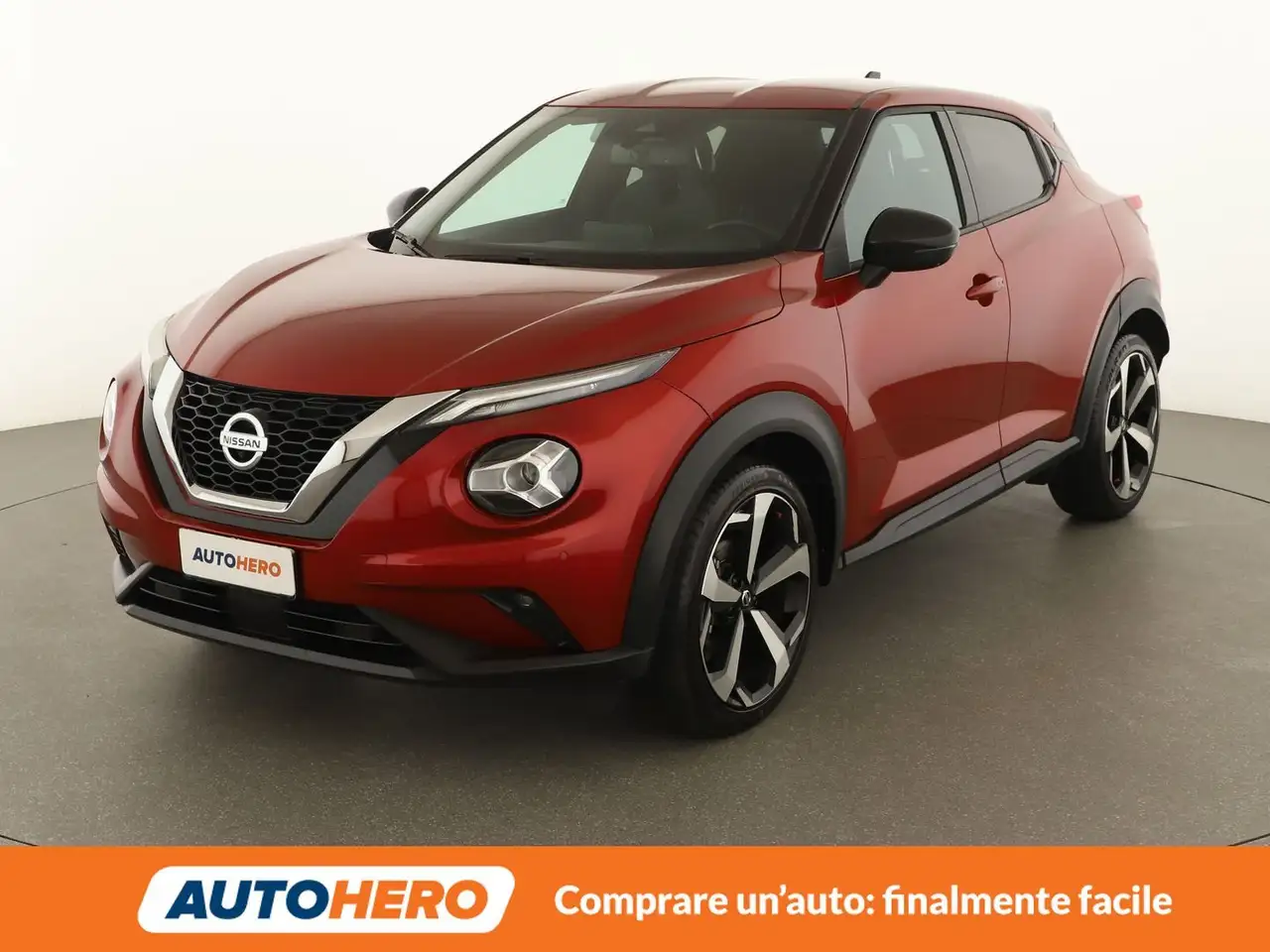 Nissan Juke 1.0 DIG-T Tekna — photo 1 of 30
