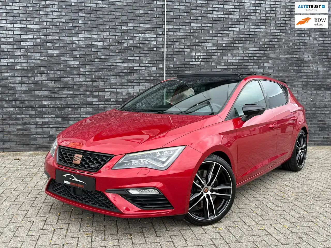 SEAT Leon 2.0 TSI CUPRA ACC|Beats|Pano|Camera|Keyless|DSG-7| — photo 1 of 40