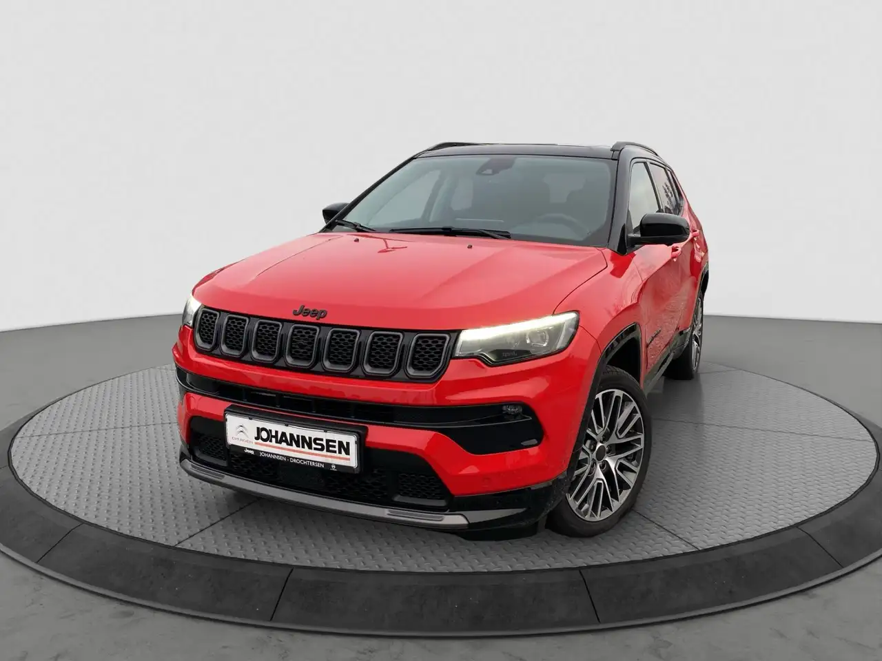 Jeep Compass 1.5 MHEV Summit Panorama Leder Kamera — photo 1 of 21