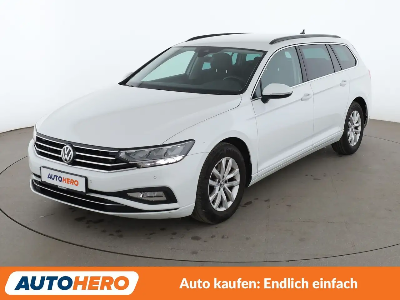 Volkswagen Passat 2.0 TDI Business Aut.*NAVI*PDC* — photo 1 of 27