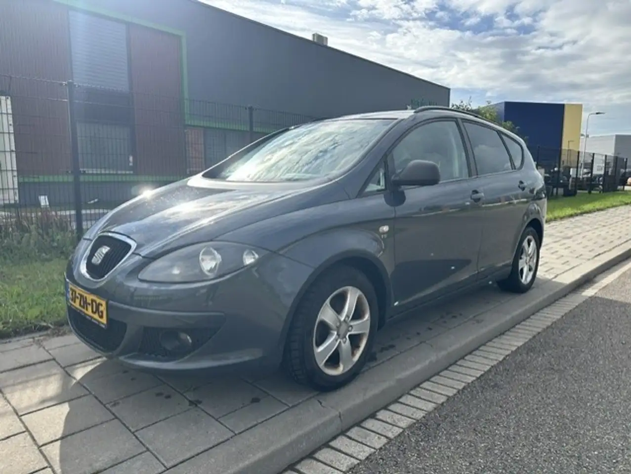 SEAT Altea XL 1.4 TSI Clubstyle — photo 1 of 14