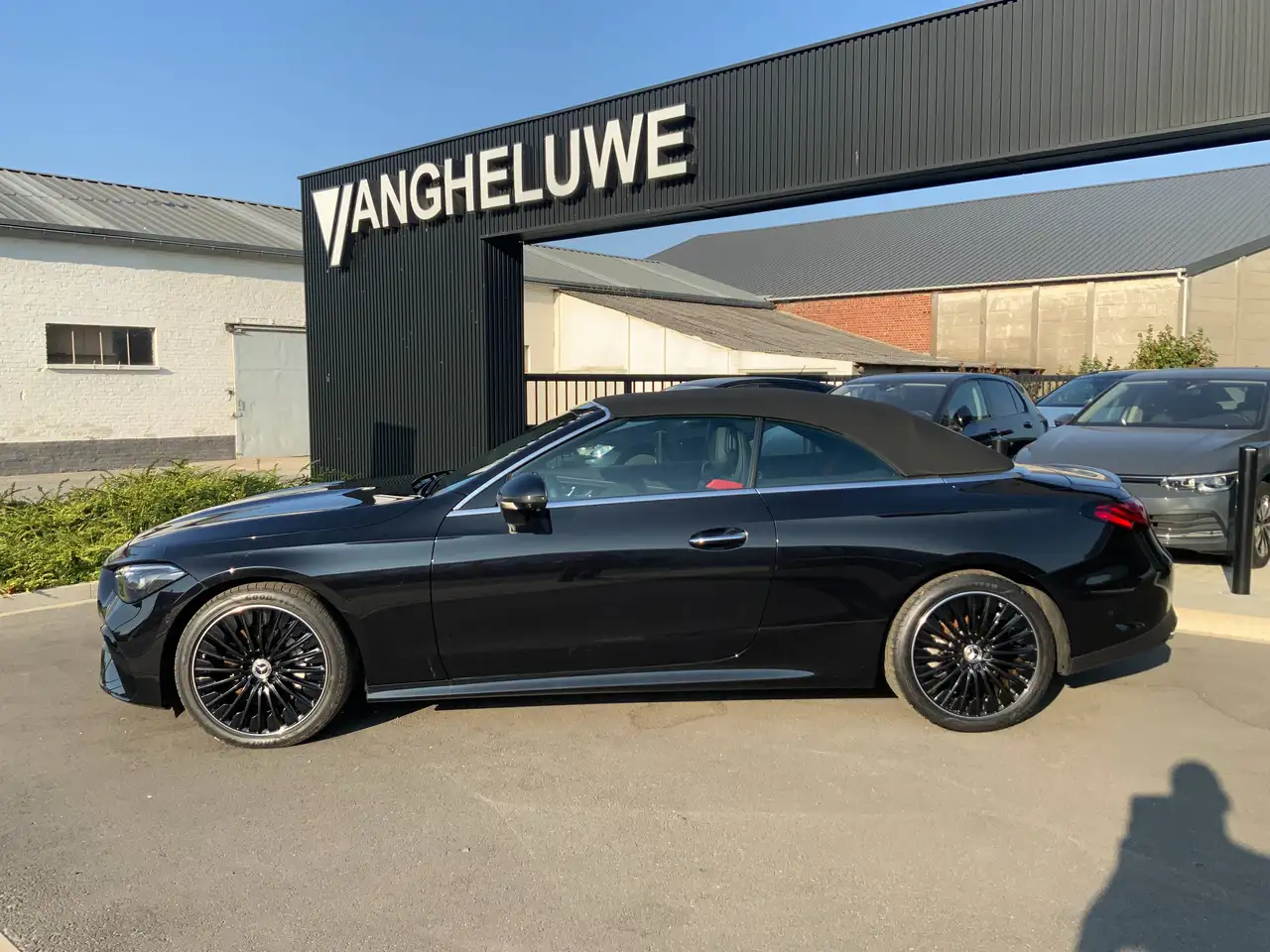 Mercedes-Benz CLE 220 d Cabriolet AMG Line/DISTRONIC Pro/... — photo 1 of 15