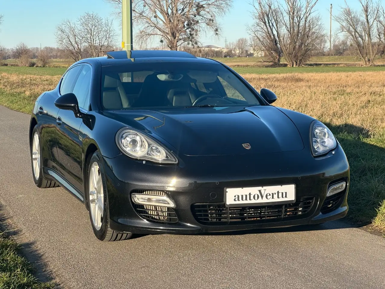 Porsche Panamera Turbo *ServoPlus*Finanzierung ab 3,39% — photo 1 of 23