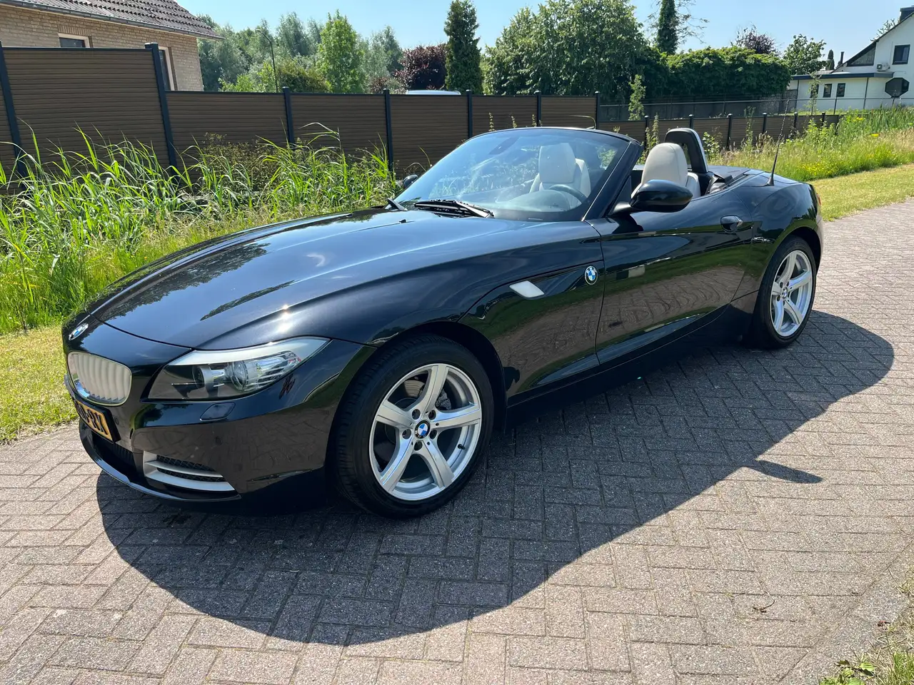 BMW Z4 sDrive23i Executive | handbak | leder | sportstoelen — photo 1 of 32