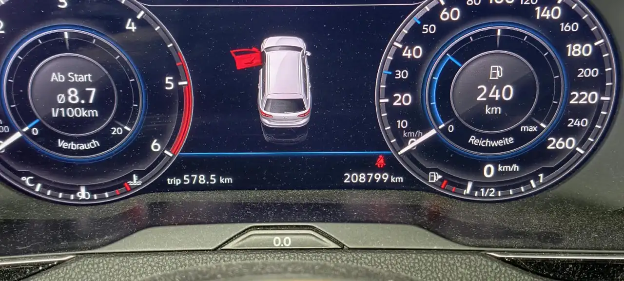 Volkswagen Passat Variant Passat Variant Highline 2,0 TDI SCR Highline — photo 1 of 38
