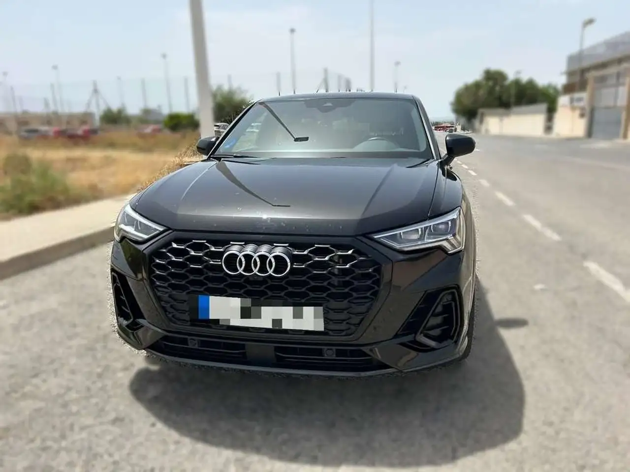 Audi Q3 45 TFSI e 180kW S tronic S Line — photo 1 of 30