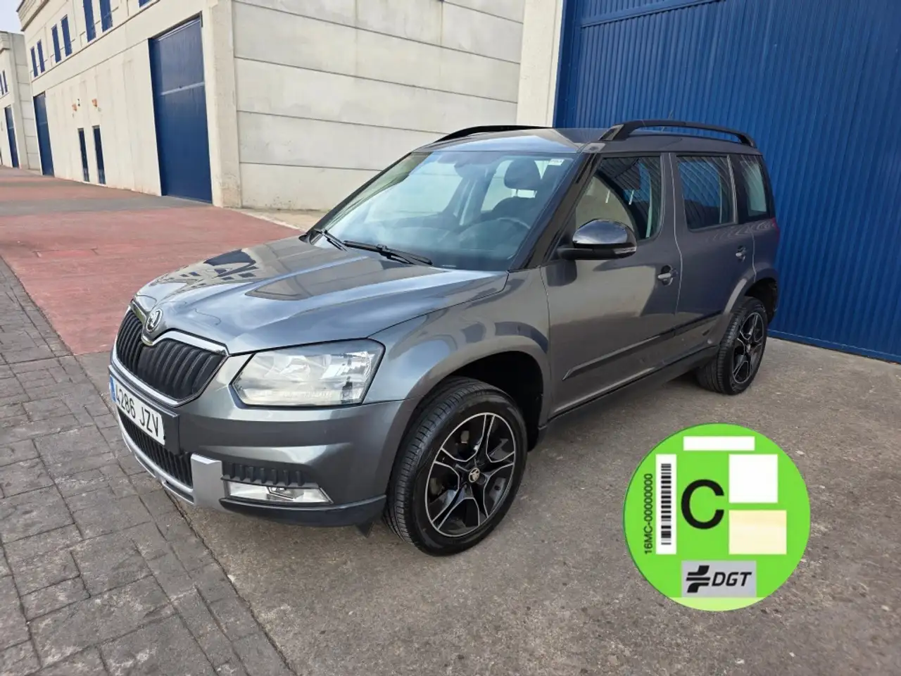 Skoda Yeti 1.2 TSI Ambition 4x2 81kW — photo 1 of 40