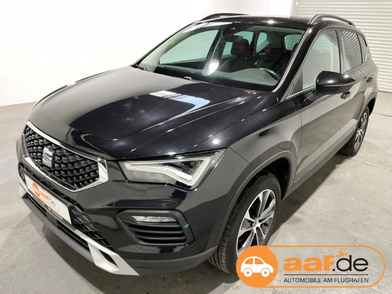 SEAT Ateca 2.0 TDI DSG Style EU6d Leder Navi LED ACC Pano — photo 1 of 31