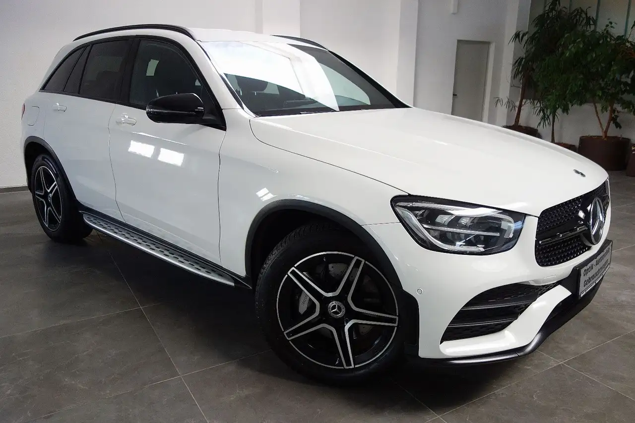 Mercedes-Benz GLC 220 d 4Matic AMG Line Night MBUX/Virtual/19Z — photo 1 of 28