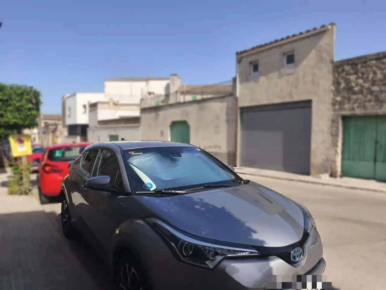 Toyota C-HR+ 1.8 125H Advance — photo 1 of 6