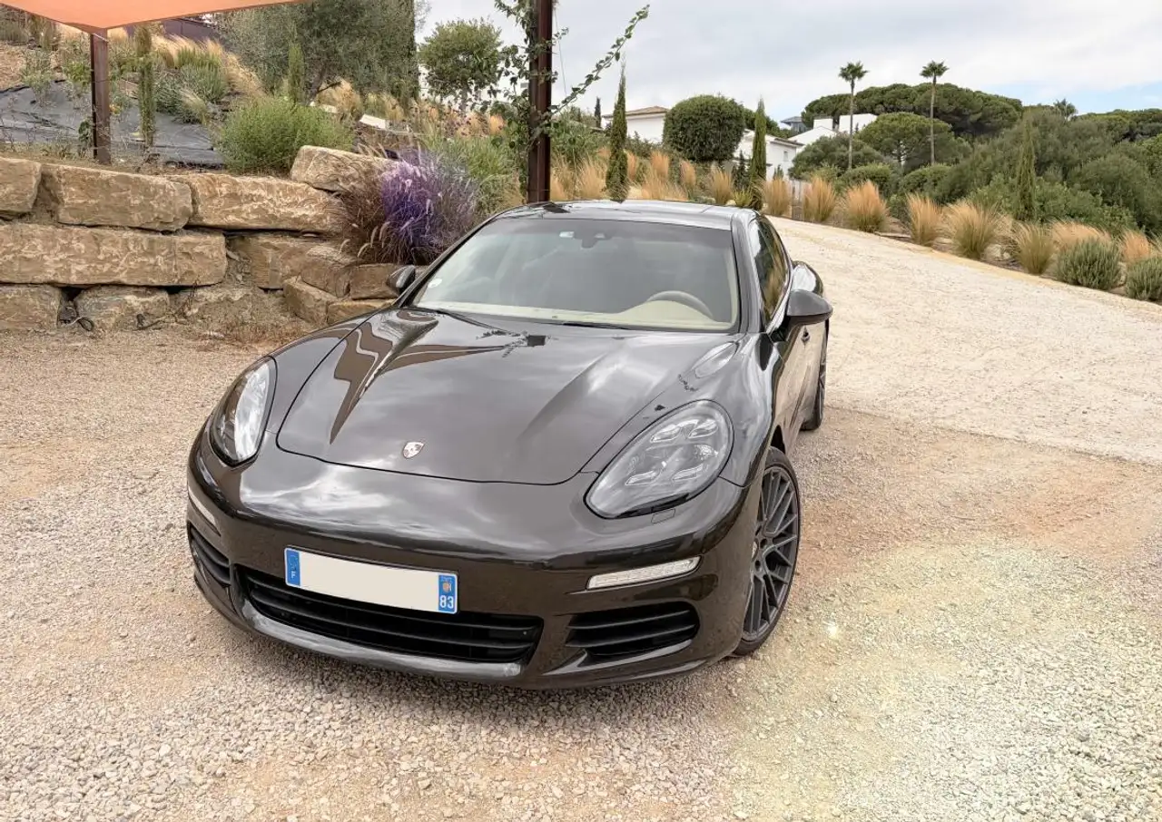 Porsche Panamera - DIESEL — photo 1 of 8
