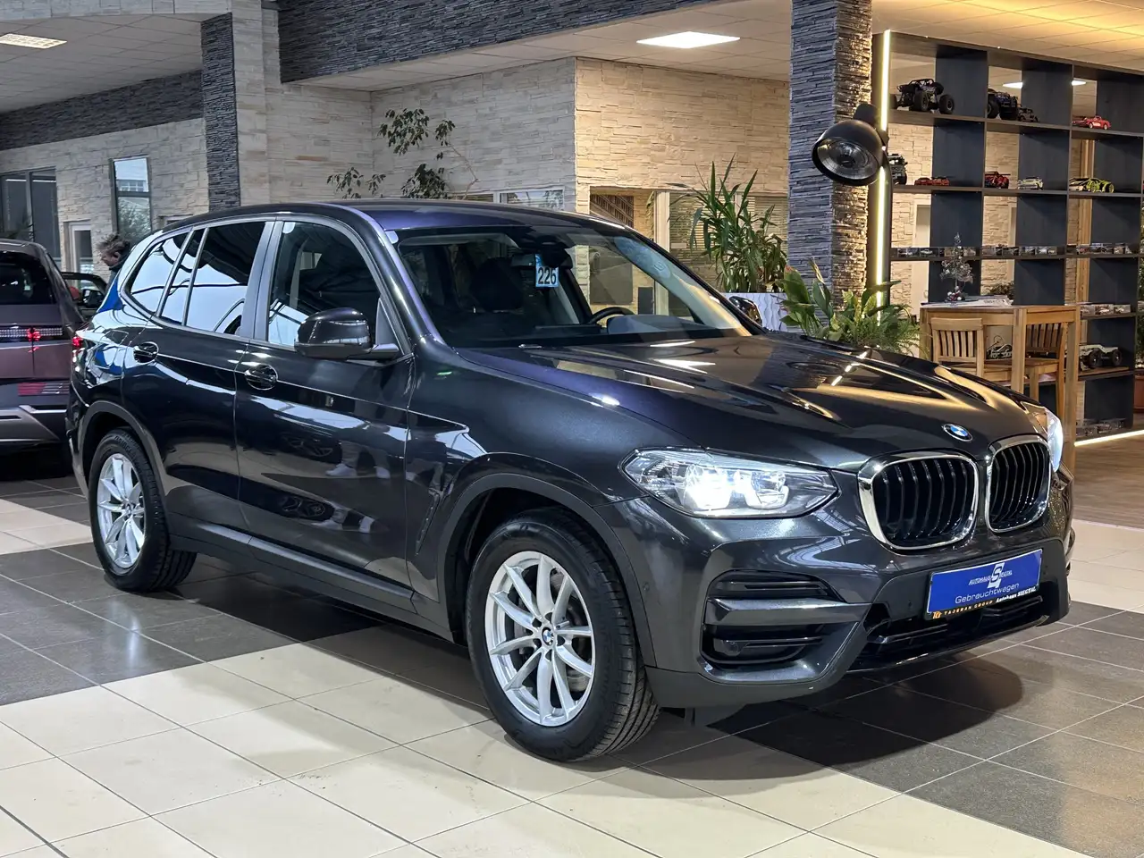BMW X3 xDrive30i*Advantage*SHZ*ACC*360.Cam*Navi*LED — photo 1 of 15