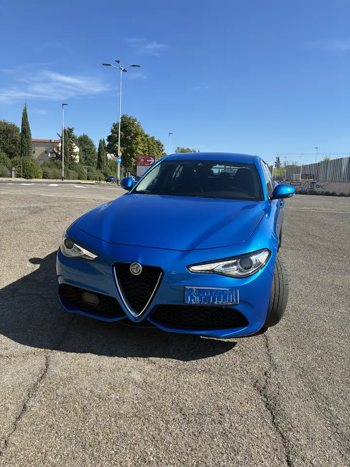 Alfa Romeo Giulia 2.2 t Veloce Q4 210cv awd auto — photo 1 of 7