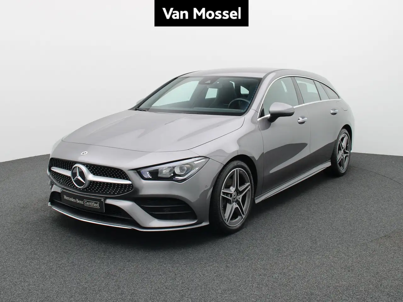 Mercedes-Benz CLA 180 AMG Line SHOOTING BRAKE 1Y USED GARANTIE — photo 1 of 15