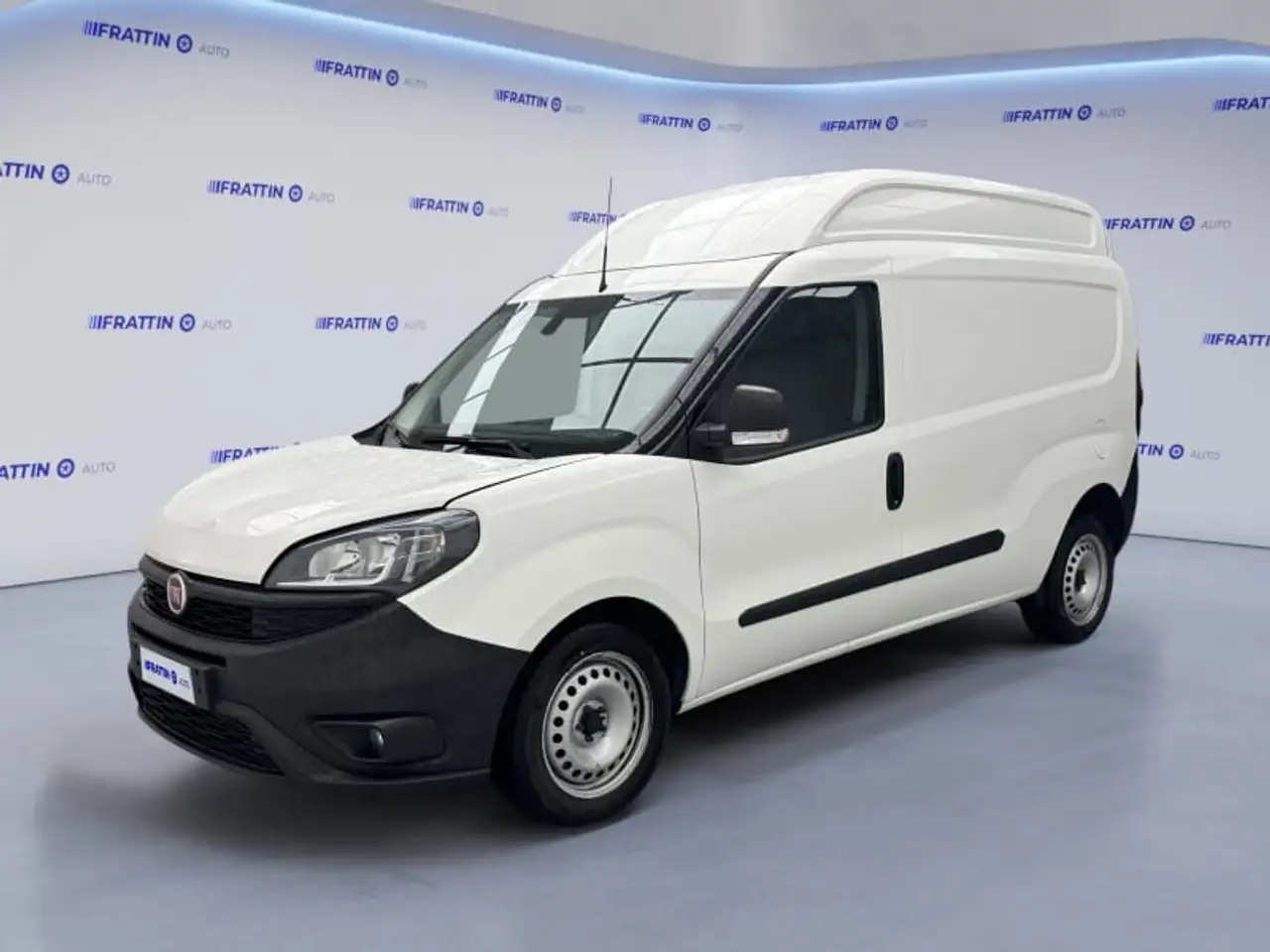 Fiat Doblo 1.6 MJT 105CV S&S PL-TA Cargo Maxi XL Business — photo 1 of 15