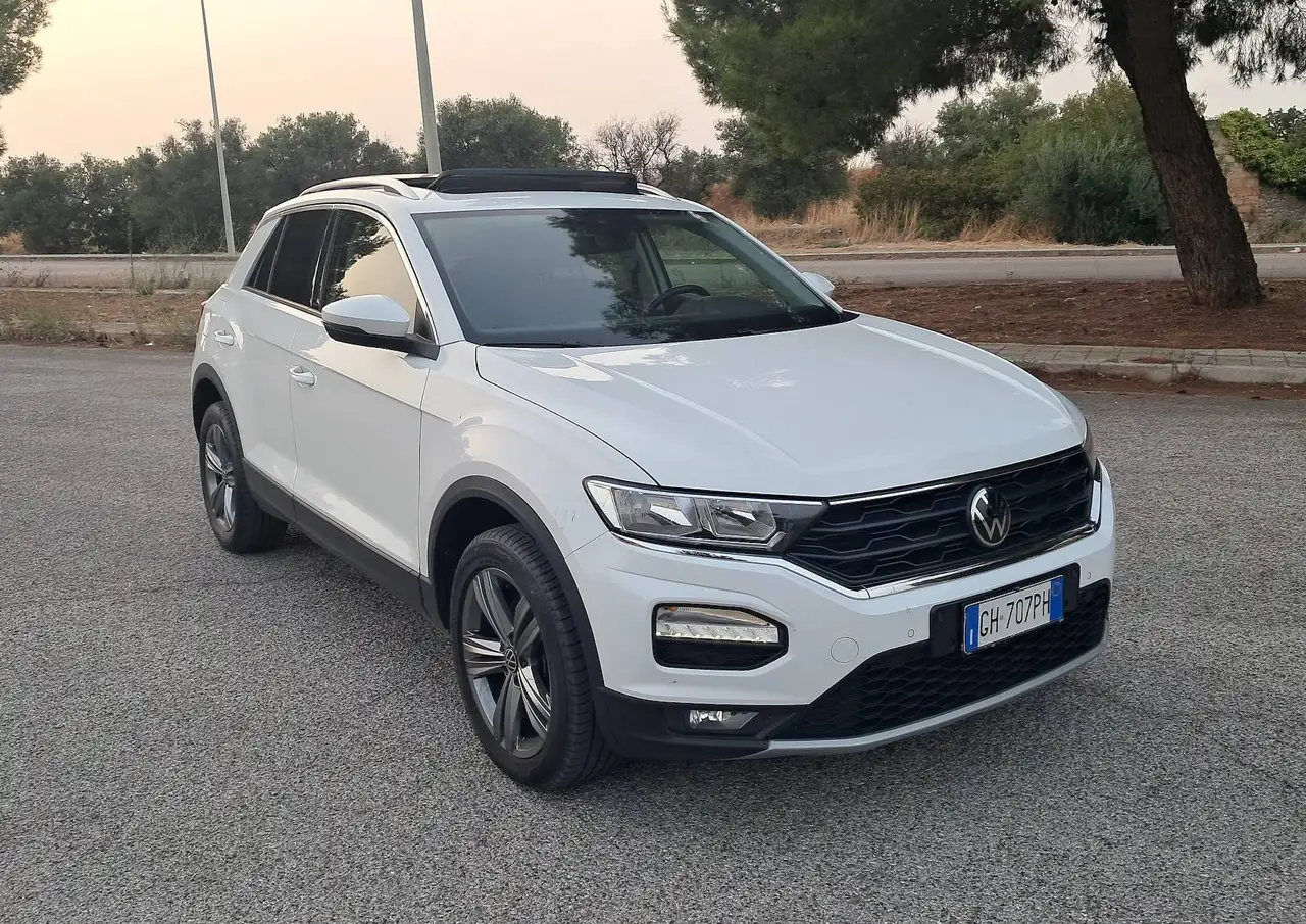 Volkswagen T-Roc T-Roc 2.0 TDI SCR 150 CV DSG Business con tetto panoramico — photo 1 of 28
