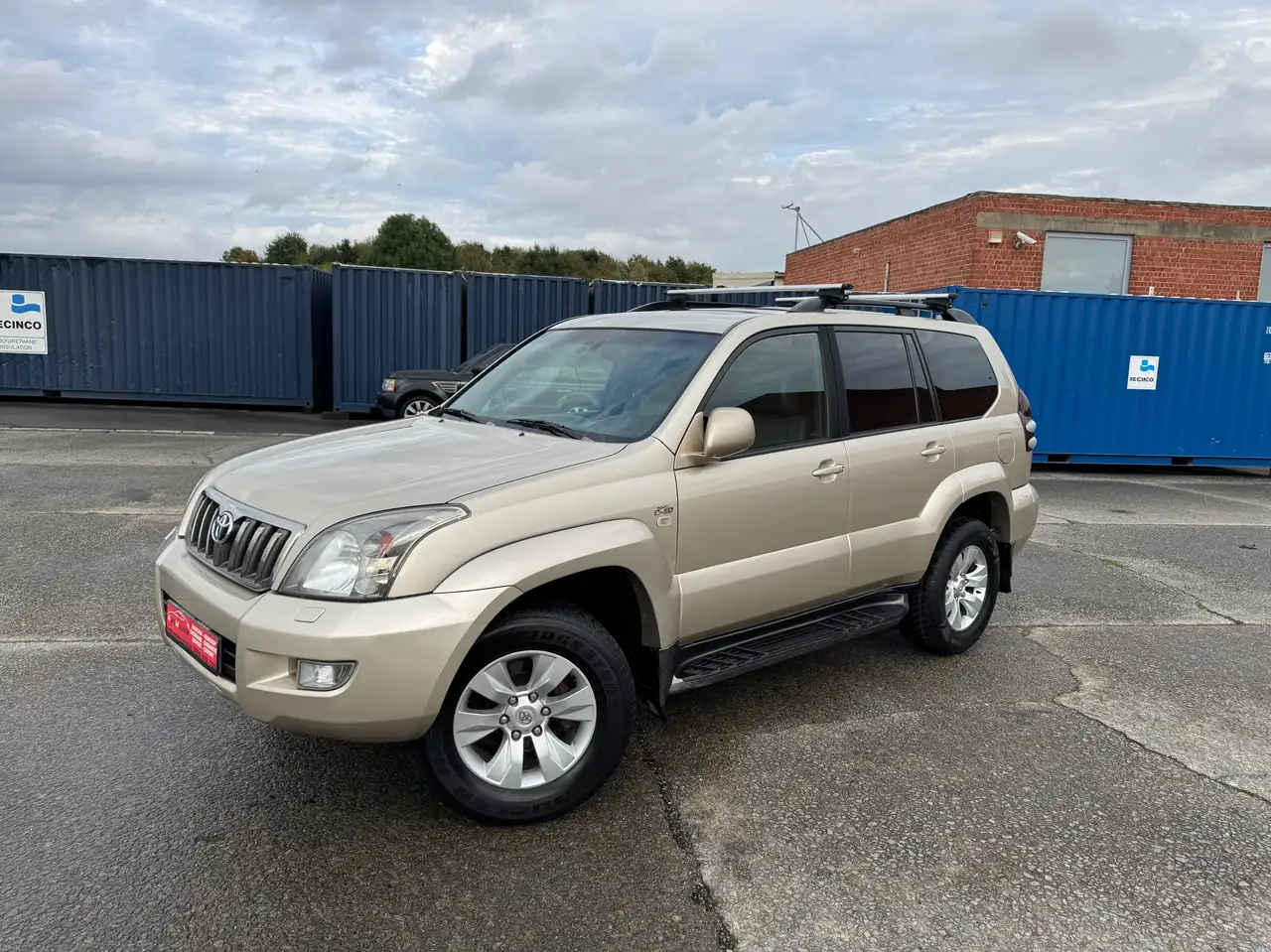 Toyota Land Cruiser 3.0 D-4D VIP / Facelift / 7Place / Automaat / Export Afrik — photo 1 of 15