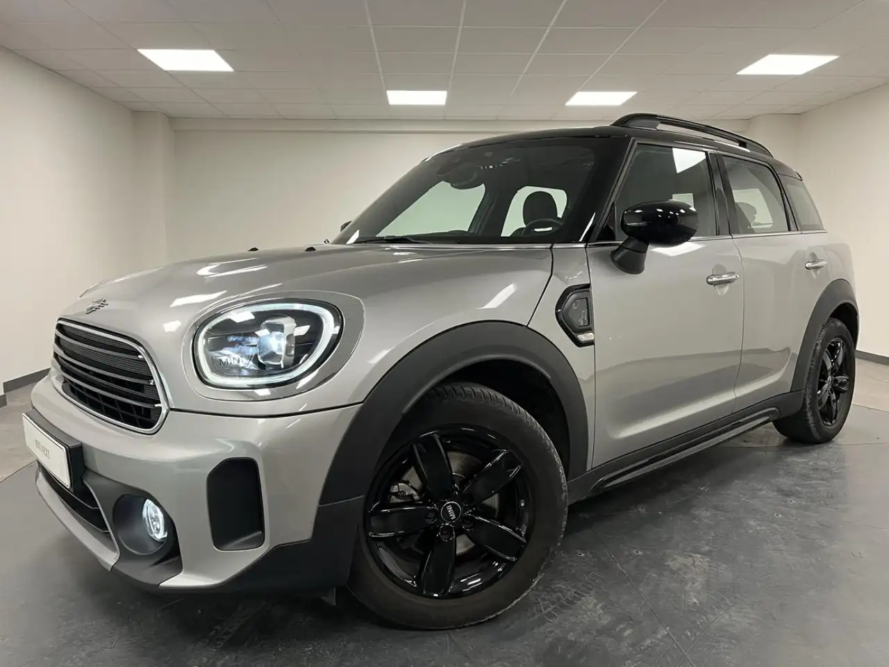 MINI Countryman C Cooper 136ch Highlands BVA7 — photo 1 of 20