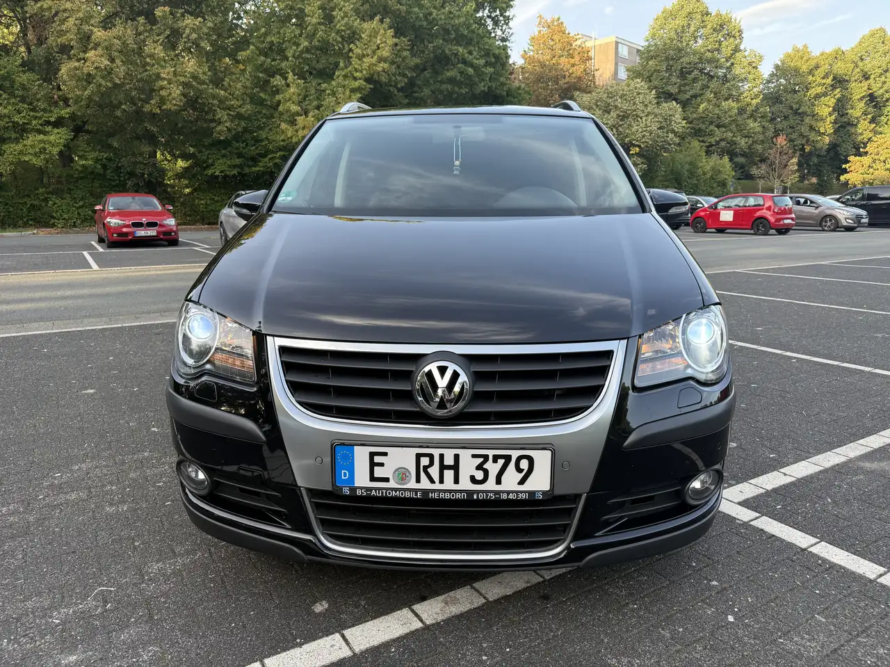Volkswagen Cross Touran 1.4 TSI DSG — photo 1 of 16