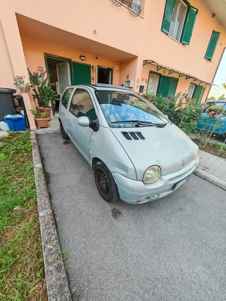 Renault Twingo 1.2 Ice — photo 1 of 15