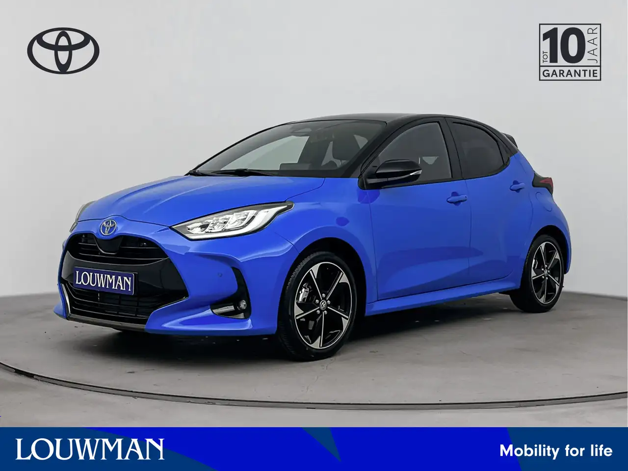 Toyota Yaris 1.5 Hybrid 130 Executive | Apple Carplay & Android — photo 1 of 33