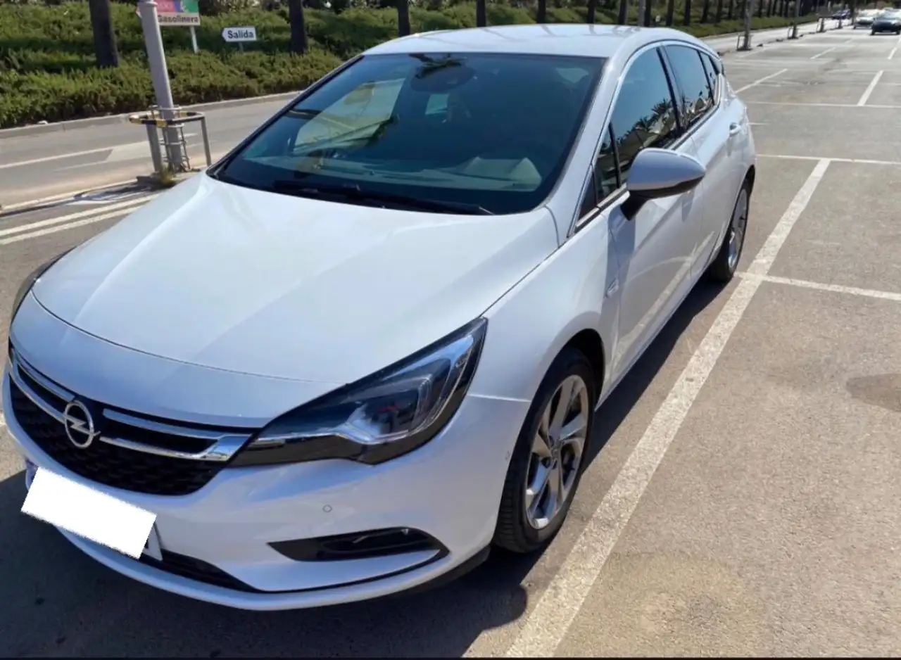Opel Astra Astra ST 1.4T S/S Excellence 150 Aut. Excellence — photo 1 of 11