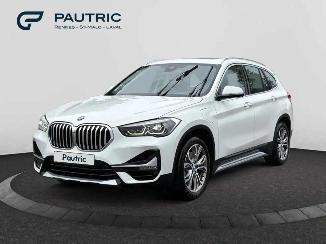 BMW X1 xDrive25eA 220ch xLine 6cv — photo 1 of 20