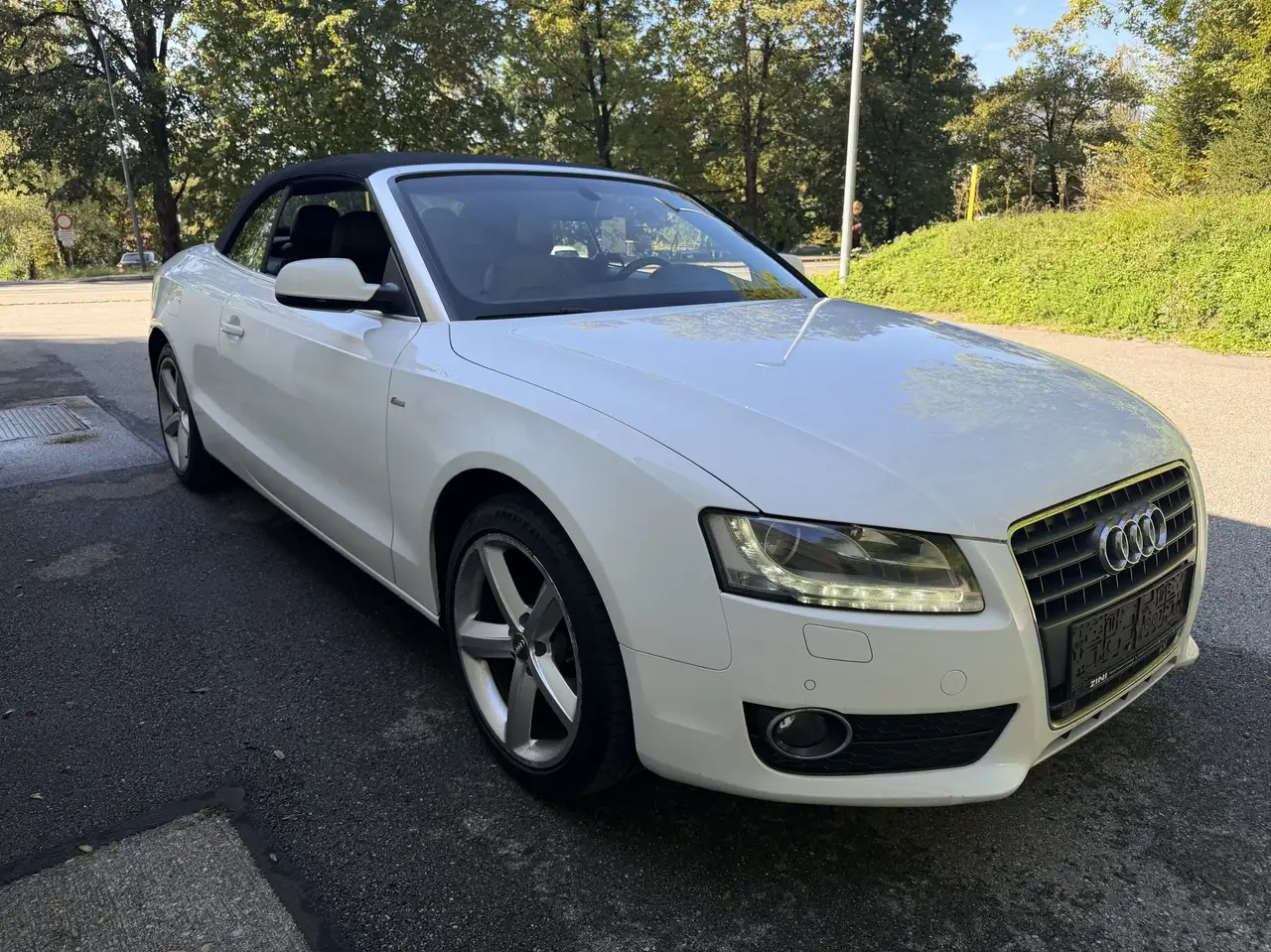 Audi A5 Cabrio 2,0 TFSI Aut. — photo 1 of 6
