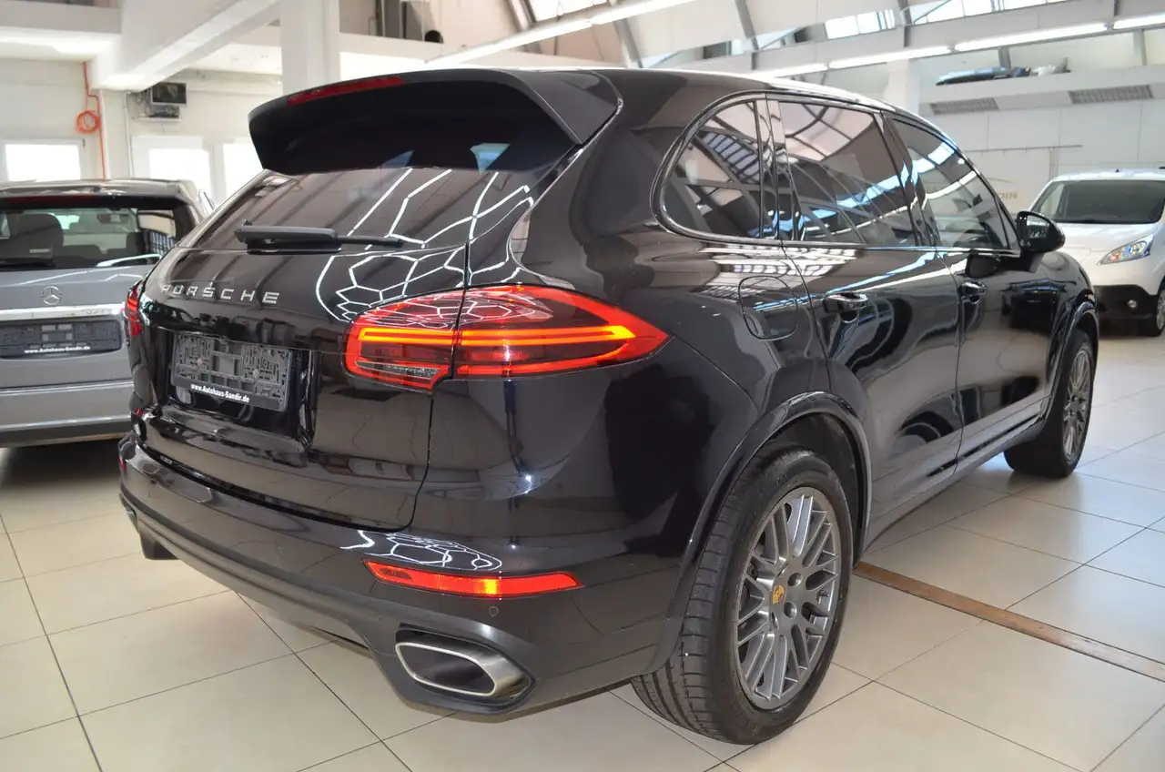 2018 Porsche Cayenne 3.0d Platinum Edition ~ Approved 06.2027, photograph 9