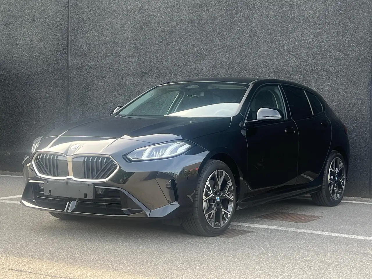 BMW 116 116i Aut. | 289 km | M Sport | Shadow Line | Stoelverwarming | Nieuw — photo 1 of 28