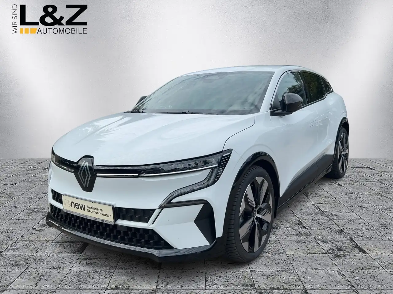 Renault Megane E-Tech EV60 220 Techno Comfort Range — photo 1 of 15