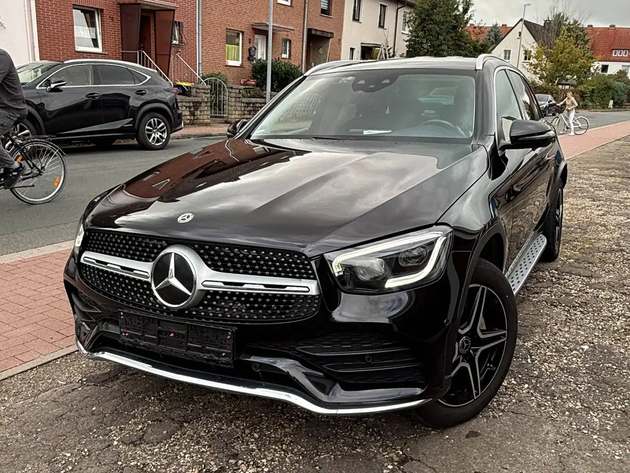 Mercedes-Benz GLC 300 GLC 300 de 4Matic 9G-TRONIC — photo 1 of 15