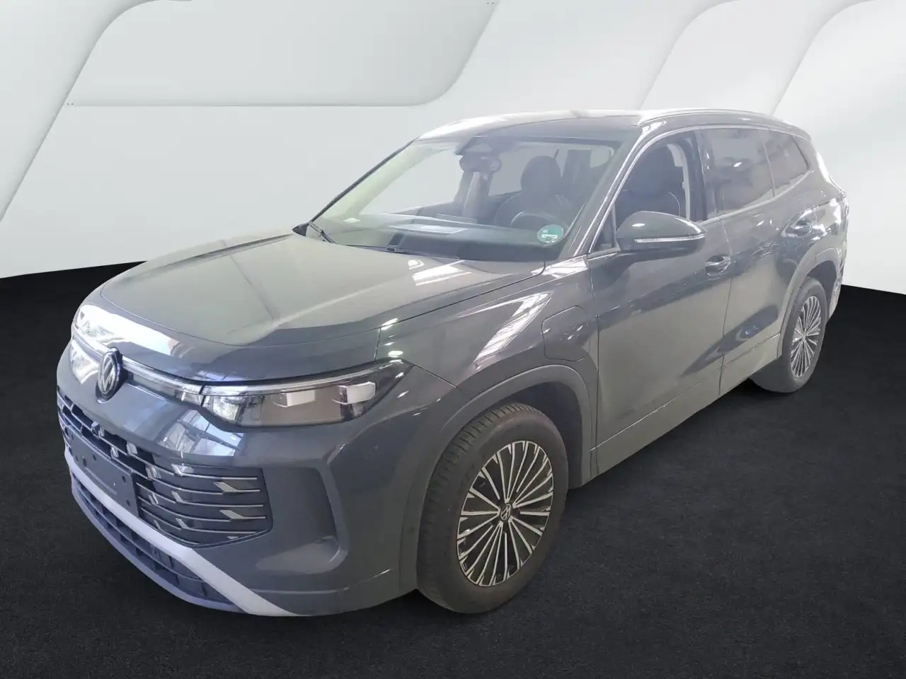 Volkswagen Tayron Elegance 1.5 TSI eHybrid DSG - HD-Matrix Area View — photo 1 of 4