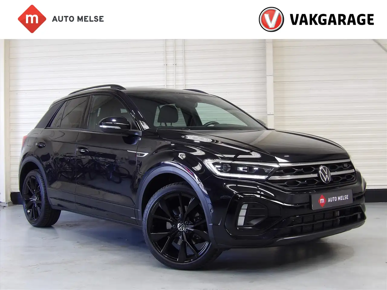 Volkswagen T-Roc 1.5 TSI 150pk 7-DSG R-Line — photo 1 of 40