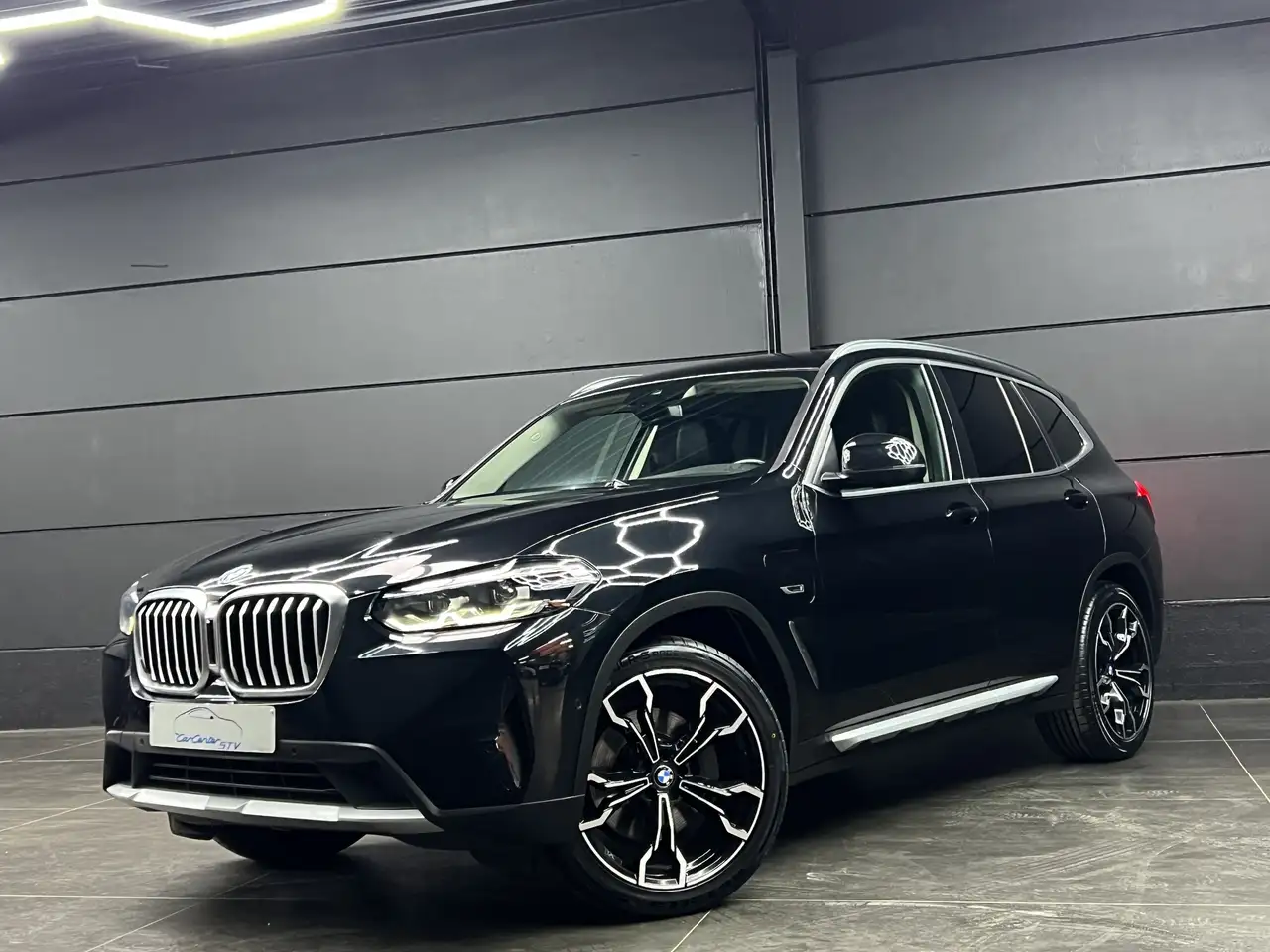BMW X3 xDrive30e 2.0iA Hybrid / Sportinterieur / — photo 1 of 15