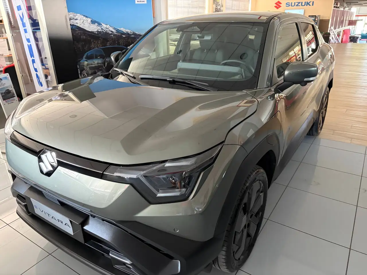 Suzuki Vitara E-Vitara 135kW TOP 4wd dual motor allgrip-e, SUZUKI DAL 1986 — photo 1 of 8