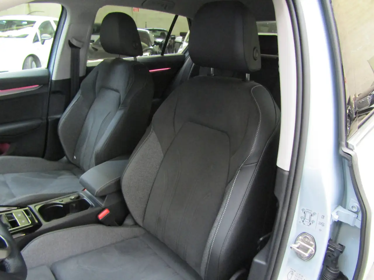 2025 Volkswagen Golf Golf VIII 8.5 1.5 TSI ACT Style MANUALE FULL OPTIONAL * 11.000 KM REALI *, photograph 10