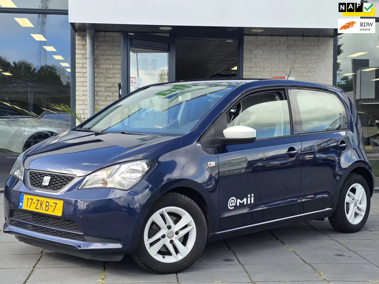 SEAT Mii 1.0 +Mii - NAP - AIRCO - BLUETOOTH - NAVI - LICHTM — photo 1 of 23